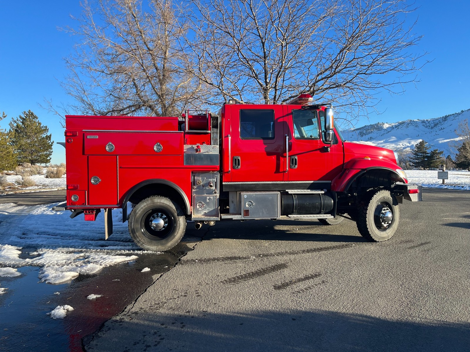 2005 International 7400 - Image 4